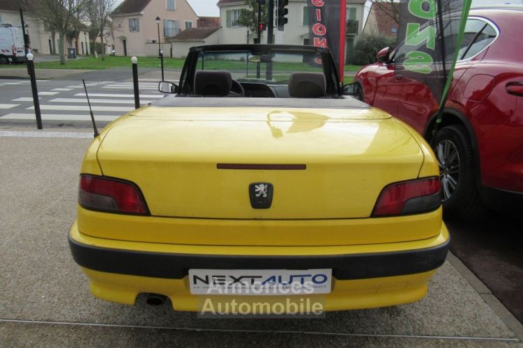 Peugeot 306 CABRIOLET 1.6 88CH - <small></small> 3.990 € <small>TTC</small> - #16