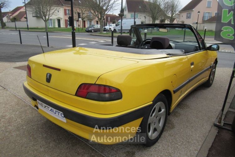 Peugeot 306 CABRIOLET 1.6 88CH - <small></small> 3.990 € <small>TTC</small> - #17