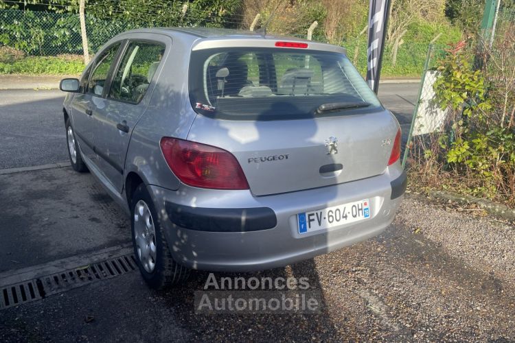 Peugeot 307 1.4 1360cm3 75cv - <small></small> 3.000 € <small>TTC</small> - #11