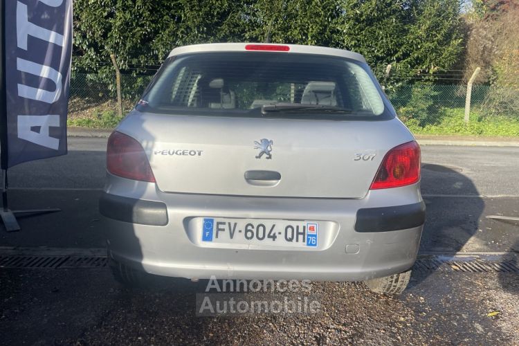 Peugeot 307 1.4 1360cm3 75cv - <small></small> 3.000 € <small>TTC</small> - #12