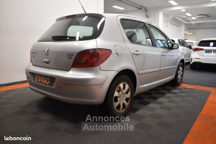 Peugeot 307 1.6 HDI 90 CH CONFORT SUIVI GARANTIE 6 A 60 MOIS - <small></small> 2.490 € <small>TTC</small> - #6