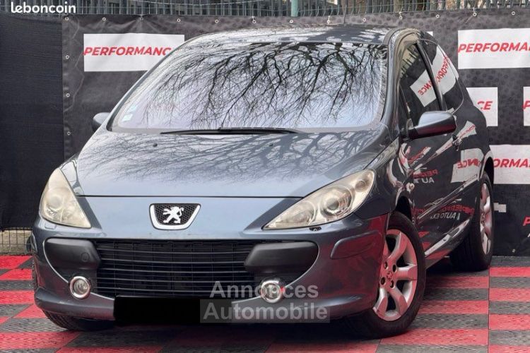 Peugeot 307 1.6i 110CV Phase 2 Boîte automatique année 03-2006 163.000KM Certifié Factures a l'appuie 3990euro - <small></small> 3.990 € <small>TTC</small> - #1