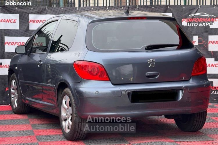 Peugeot 307 1.6i 110CV Phase 2 Boîte automatique année 03-2006 163.000KM Certifié Factures a l'appuie 3990euro - <small></small> 3.990 € <small>TTC</small> - #4