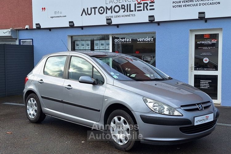 Peugeot 307 1.6i 16V 110cv - <small></small> 3.990 € <small>TTC</small> - #1