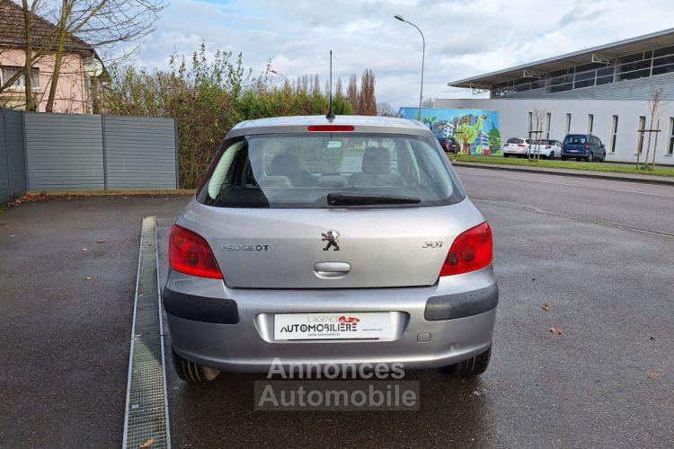 Peugeot 307 1.6i 16V 110cv - <small></small> 3.990 € <small>TTC</small> - #6