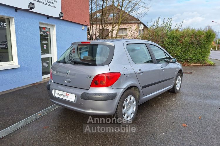 Peugeot 307 1.6i 16V 110cv - <small></small> 3.990 € <small>TTC</small> - #7