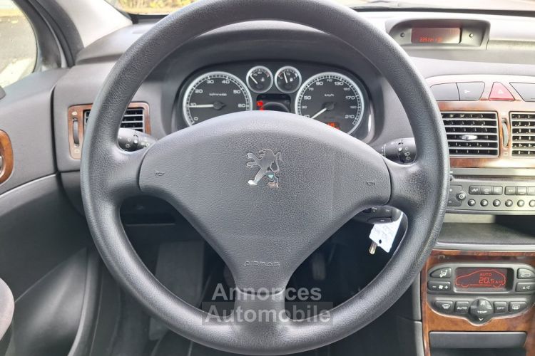 Peugeot 307 1.6i 16V 110cv - <small></small> 3.990 € <small>TTC</small> - #17