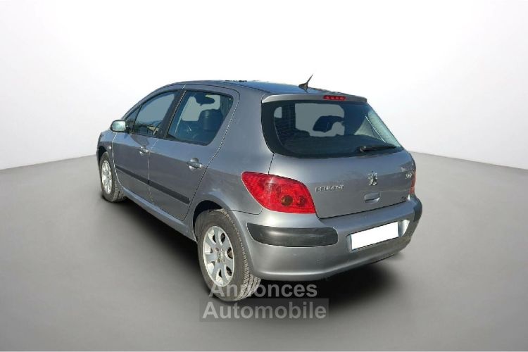 Peugeot 307 1.6i 16V XS Premium A - <small></small> 4.990 € <small>TTC</small> - #4