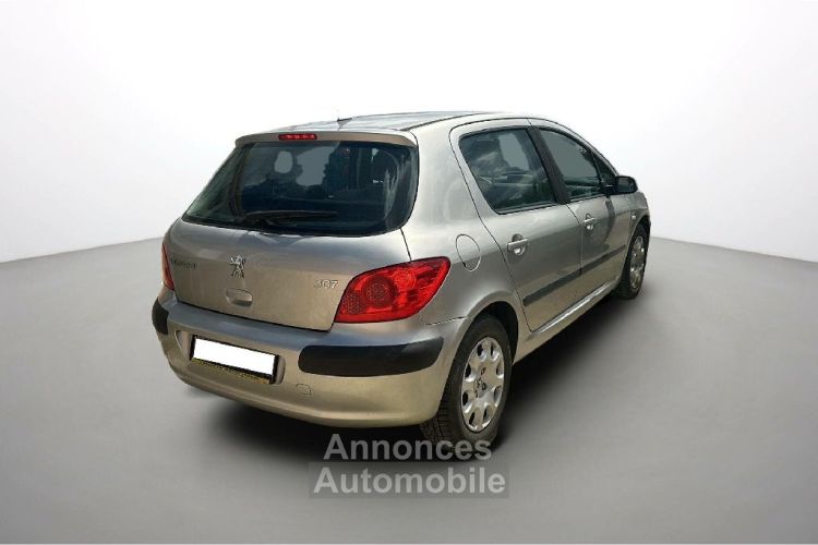 Peugeot 307 1.6i 16V XS Premium A - <small></small> 4.990 € <small>TTC</small> - #5