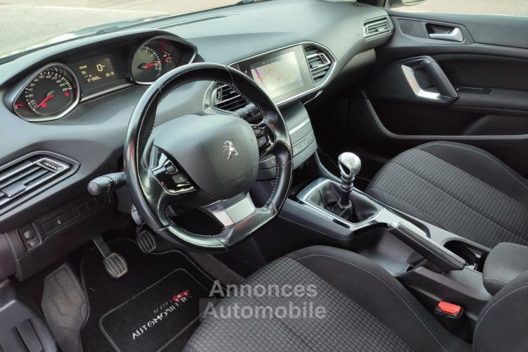 Peugeot 308 1.2 110 Active Courroie faite - <small></small> 9.990 € <small>TTC</small> - #24