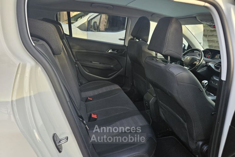 Peugeot 308 1.2 110 CV TECH EDITION - CAMERA DE RECUL - TOIT PANORAMIQUE - <small></small> 8.490 € <small>TTC</small> - #21