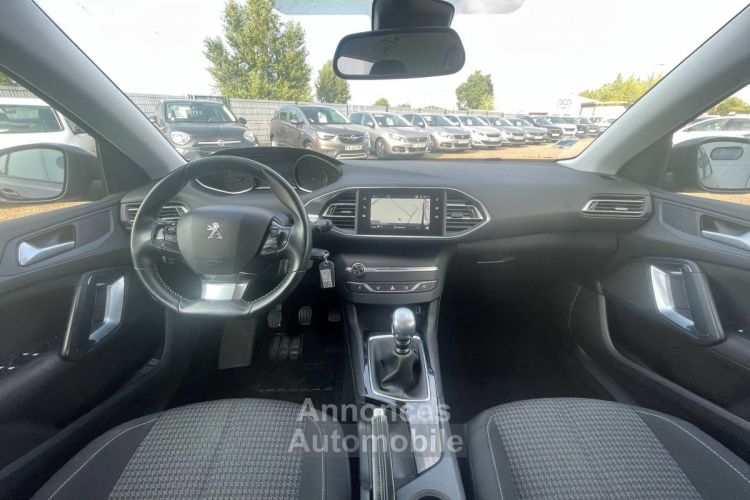 Peugeot 308 1.2 110ch Active Business 1erMain GPS CarPlay DistriNeuf TVA20% 8,250Euro H.T. - <small></small> 9.900 € <small>TTC</small> - #13