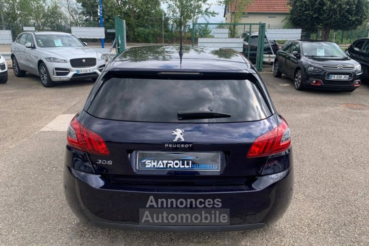 Peugeot 308 1.2 110chTech Edition 1erMain GPS Caméra DistriNeuf TVA20% 8,250Euro H.T. - <small></small> 9.900 € <small>TTC</small> - #7