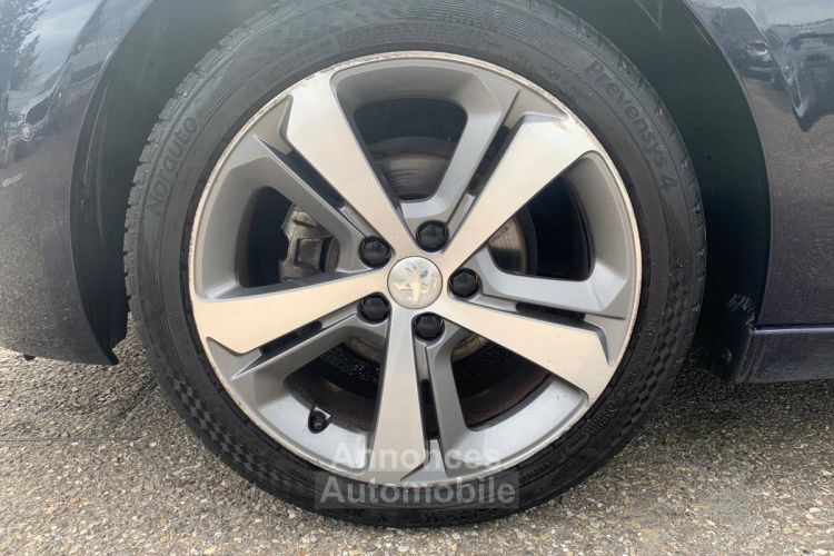 Peugeot 308 1.2 110chTech Edition 1erMain GPS Caméra DistriNeuf TVA20% 8,250Euro H.T. - <small></small> 9.900 € <small>TTC</small> - #10