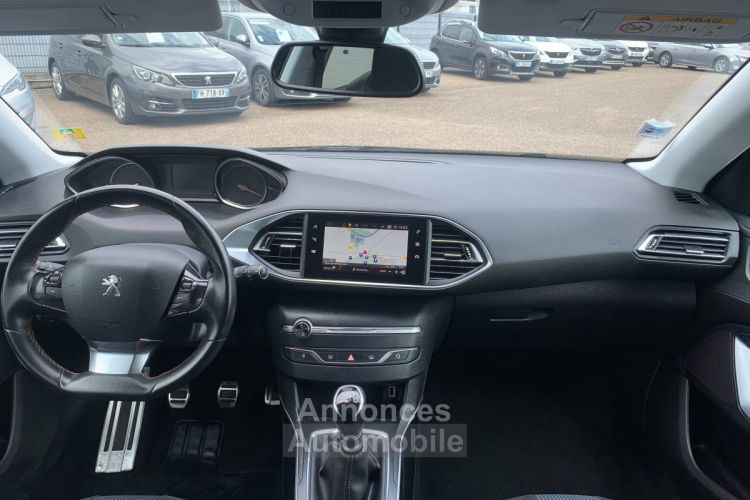 Peugeot 308 1.2 110chTech Edition 1erMain GPS Caméra DistriNeuf TVA20% 8,250Euro H.T. - <small></small> 9.900 € <small>TTC</small> - #14