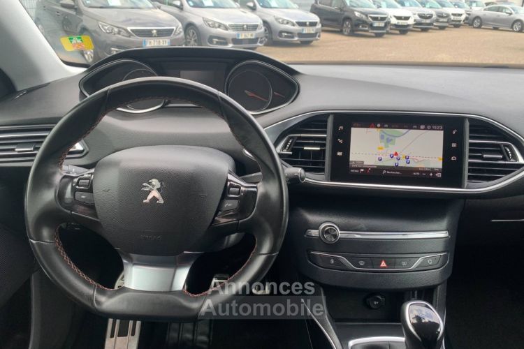 Peugeot 308 1.2 110chTech Edition 1erMain GPS Caméra DistriNeuf TVA20% 8,250Euro H.T. - <small></small> 9.900 € <small>TTC</small> - #15