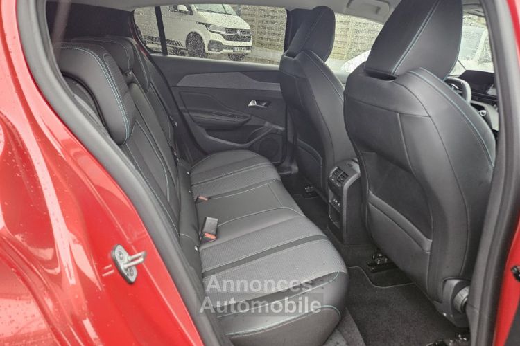 Peugeot 308 1.2 130 ALLURE EAT8 - Attelage - ADML Proximity - Caméra - <small></small> 19.990 € <small>TTC</small> - #15