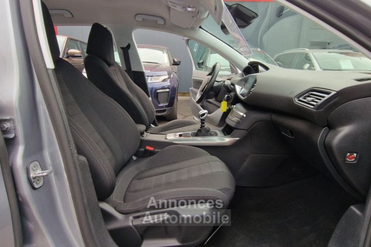 Peugeot 308 1.2 130ch SetS BVM6 Allure - <small></small> 9.990 € <small>TTC</small> - #11