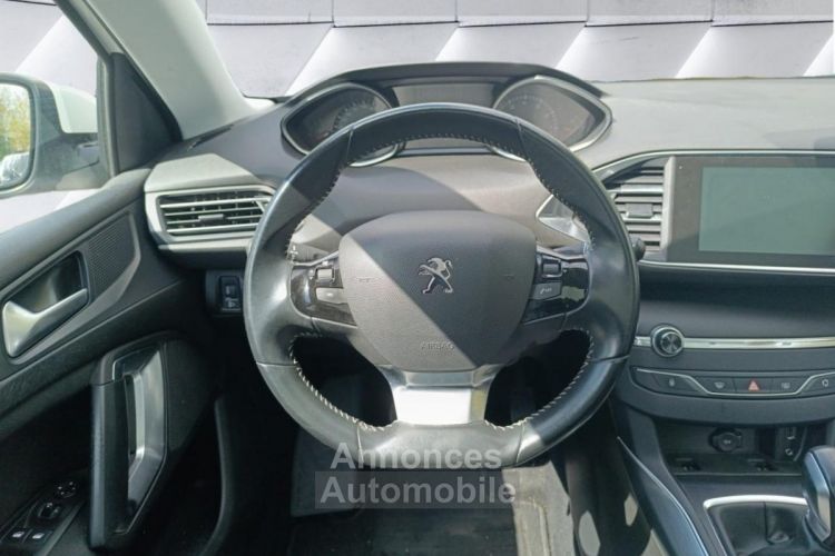 Peugeot 308 1.2 Ess - 110ch Style Caméra  Confort pack Clim automatique toit pano Garantie 12 mois - <small></small> 8.790 € <small>TTC</small> - #12