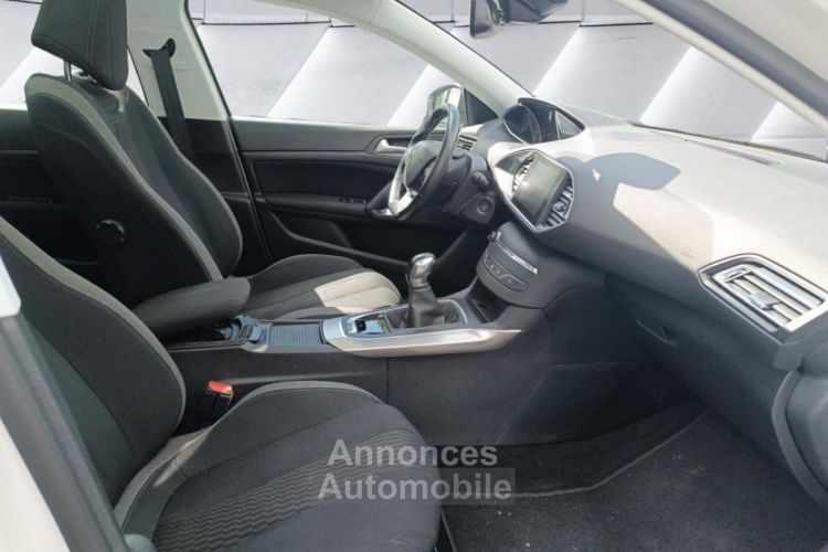 Peugeot 308 1.2 Ess - 110ch Style Caméra  Confort pack Clim automatique toit pano Garantie 12 mois - <small></small> 8.790 € <small>TTC</small> - #15