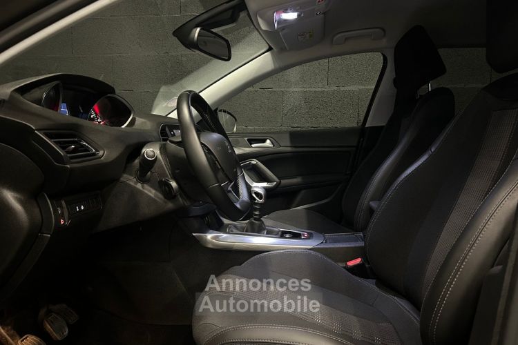 Peugeot 308 1.2 l PURETECH 130 Ch Allure distribution neuve - <small></small> 10.490 € <small>TTC</small> - #13