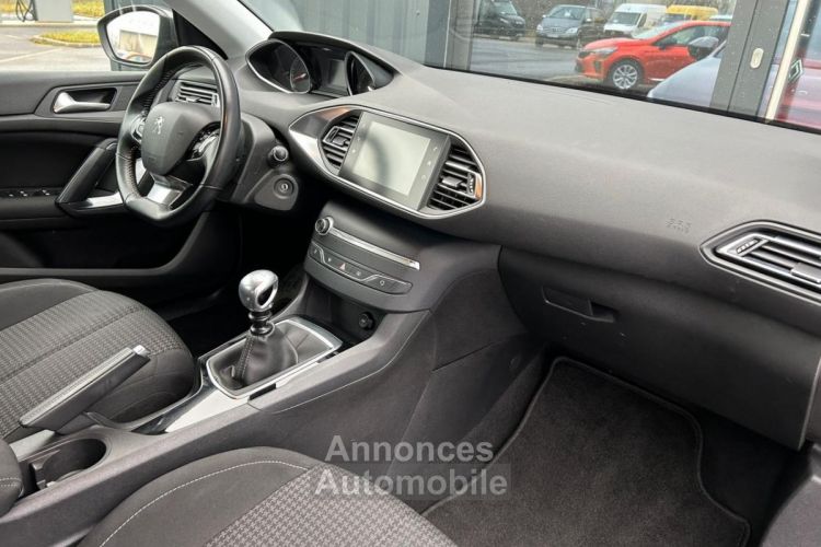 Peugeot 308 1.2 PureTech 110CH Active - CARPLAY / RADAR AR - <small></small> 7.490 € <small>TTC</small> - #7