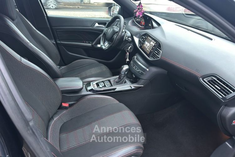 Peugeot 308 1.2 PureTech 110ch SetS GT LINE BVA - <small></small> 6.990 € <small>TTC</small> - #6