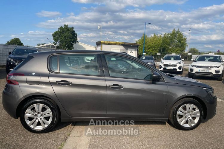 Peugeot 308 1.2 PureTech 110ch S&S Active Business 1erMain GPS CarPlay TVA20% 9,975€ H.T. - <small></small> 11.970 € <small>TTC</small> - #8