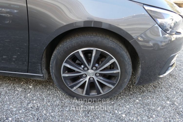 Peugeot 308 1.2 PureTech 110ch SS BVM5 Allure - <small></small> 8.990 € <small>TTC</small> - #11