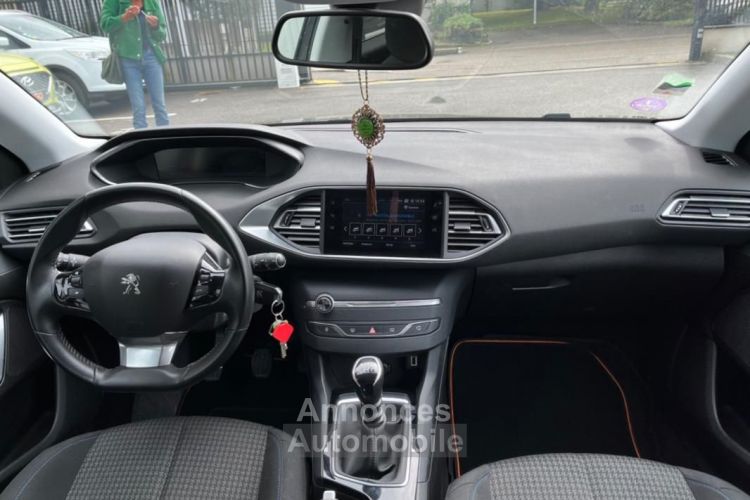 Peugeot 308 1.2 puretech 110CH STYLE APPLE CARPLAY + CAMERA DE RECUL - <small></small> 12.275 € <small>TTC</small> - #14