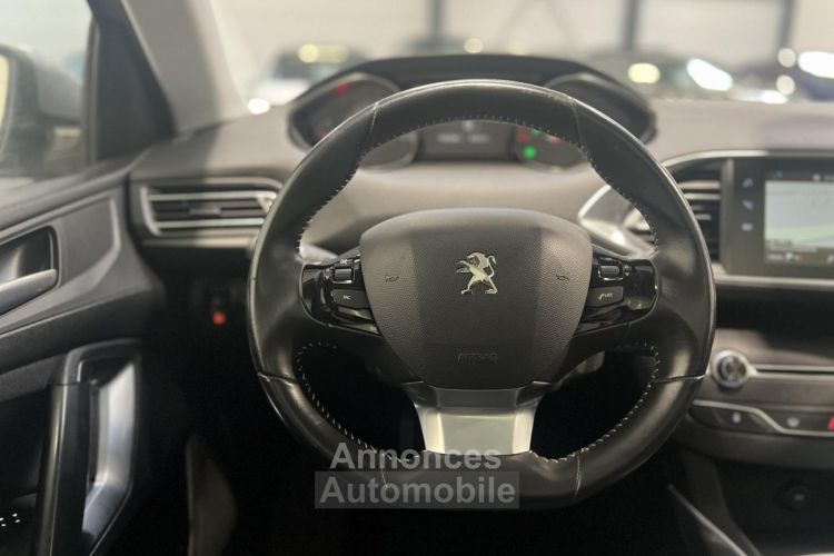 Peugeot 308 1.2 PURETECH 130 ALLURE TOIT PANORAMIQUE - <small></small> 9.490 € <small>TTC</small> - #13