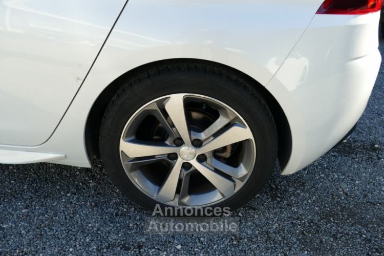 Peugeot 308 1.2 PURETECH 130 Ch GT LINE BVM6 CAMERA 360 - <small></small> 10.990 € <small>TTC</small> - #9