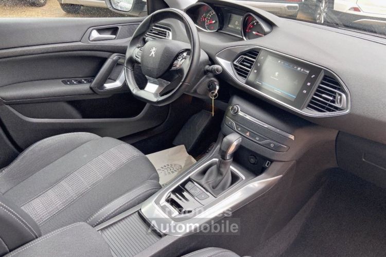 Peugeot 308 1.2 PureTech 130 EAT6 ALLURE - <small></small> 13.650 € <small>TTC</small> - #20