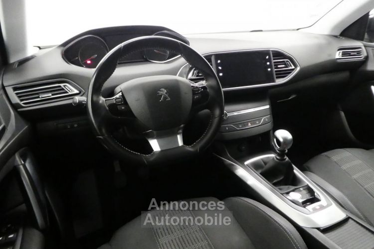 Peugeot 308 1.2 PURETECH 130CH €6.C S&S ALLURE - <small></small> 11.480 € <small>TTC</small> - #6