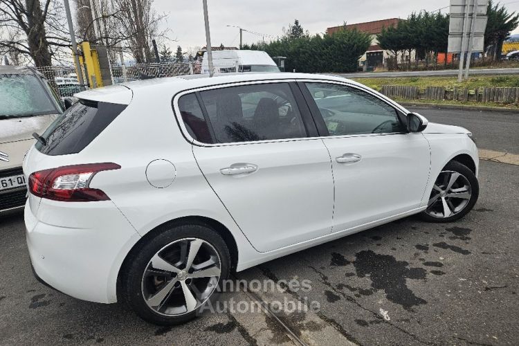 Peugeot 308 1.2 PureTech 130ch SetS BVM6 Féline - <small></small> 7.990 € <small>TTC</small> - #10