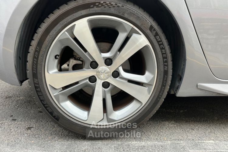 Peugeot 308 1.2 PureTech 130ch SS BVM6 GT Line - <small></small> 11.490 € <small>TTC</small> - #33