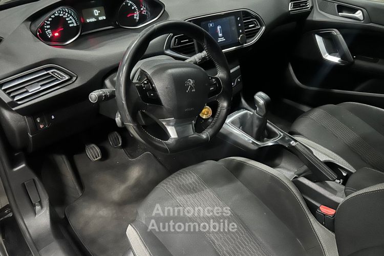 Peugeot 308 1.2 PureTech 82ch BVM5 Active Courroie changée - <small></small> 5.990 € <small>TTC</small> - #8