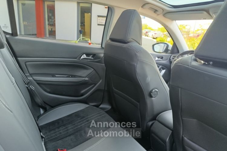 Peugeot 308 1.2 THP 130 cv Féline Boîte Auto - <small></small> 11.990 € <small>TTC</small> - #17