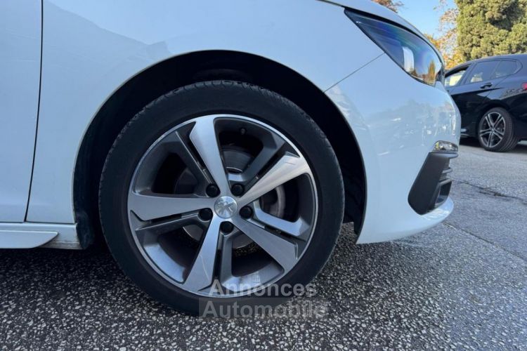 Peugeot 308 1.2i PureTech 12V S&S - 130 - BV EAT8  II 2013 BERLINE GT Line PHASE 2 - <small></small> 17.990 € <small>TTC</small> - #20