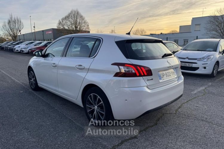 Peugeot 308 1.2i PureTech - 130 II Allure - <small></small> 8.990 € <small>TTC</small> - #3