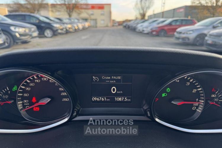 Peugeot 308 1.2i PureTech - 130 II Allure - <small></small> 8.990 € <small>TTC</small> - #14