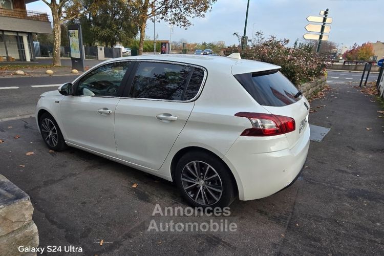 Peugeot 308 1.2l Ess 110ch GARANTIE - <small></small> 5.990 € <small>TTC</small> - #4