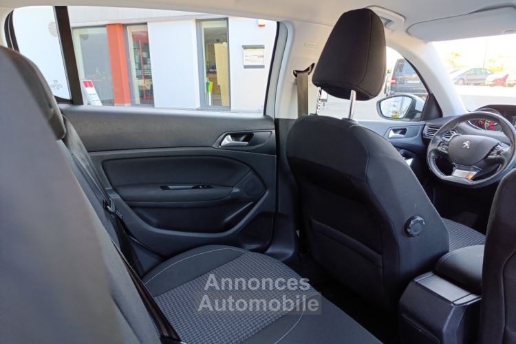 Peugeot 308 1.2l THP EAT8 130 cv Boîte auto - <small></small> 12.690 € <small>TTC</small> - #12