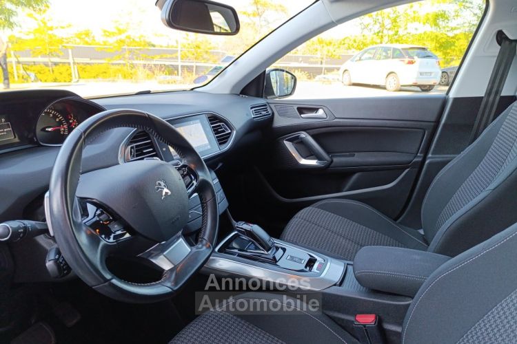 Peugeot 308 1.2l THP EAT8 130 cv Boîte auto - <small></small> 12.690 € <small>TTC</small> - #21