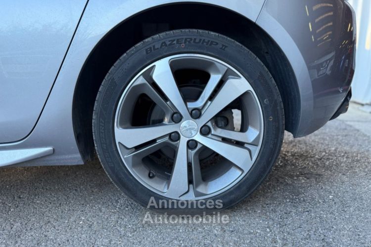 Peugeot 308 130ch GT - RÉVISÉ - CAM360 - NAV - CARPLAY - GARANTIE - <small></small> 18.990 € <small>TTC</small> - #27