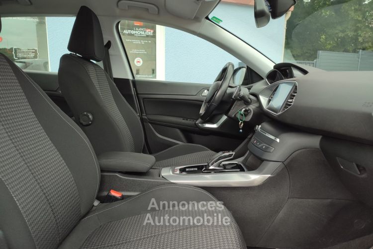 Peugeot 308 1.5 BlueHDI 130 Active Business EAT8 - <small></small> 10.990 € <small>TTC</small> - #30