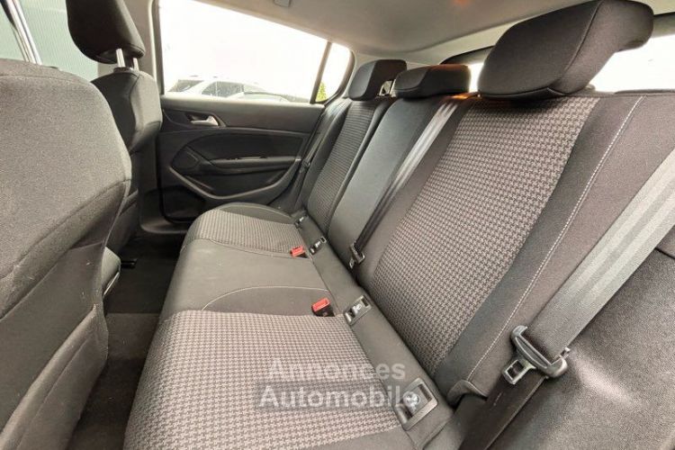 Peugeot 308 1.5 BLUEHDI 130 Active Pack EAT8 E-Cockpit - <small></small> 11.480 € <small>TTC</small> - #10