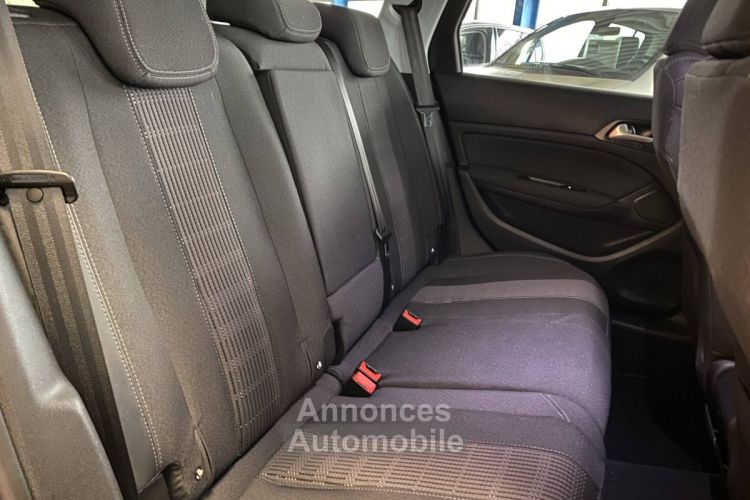 Peugeot 308 1.5 BlueHDi 130ch S&S Allure Business EAT8 7cv - <small></small> 13.990 € <small>TTC</small> - #19