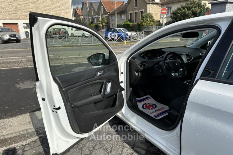 Peugeot 308 1.5 BlueHDi S&S - 130 Affaire Premium Pack Gps + Attelage - <small></small> 11.990 € <small>TTC</small> - #39