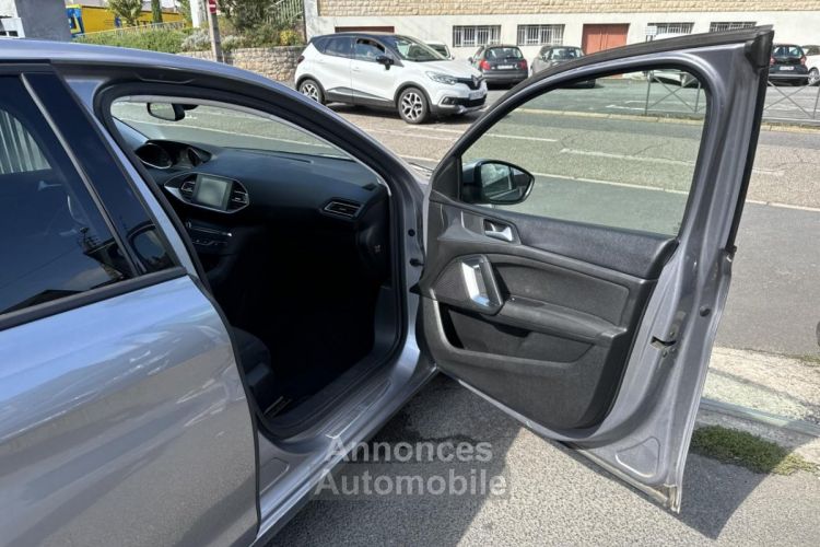 Peugeot 308 1.5 BlueHDi S&S - 130 Style Gps + Radar AR + Clim + Tva recuperable - <small></small> 10.990 € <small></small> - #17